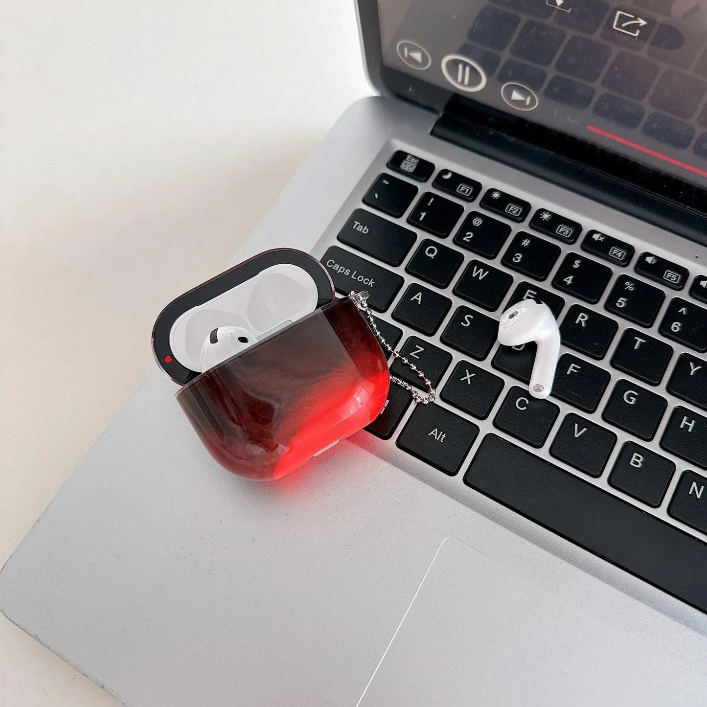 جراب سماعة أذن لامع براق سائل رملي لسماعات AirPods 4 3 2 1 و AirPods Pro 3 2، غطاء سماعة رأس لامع متحرك رملي رائع مظلم